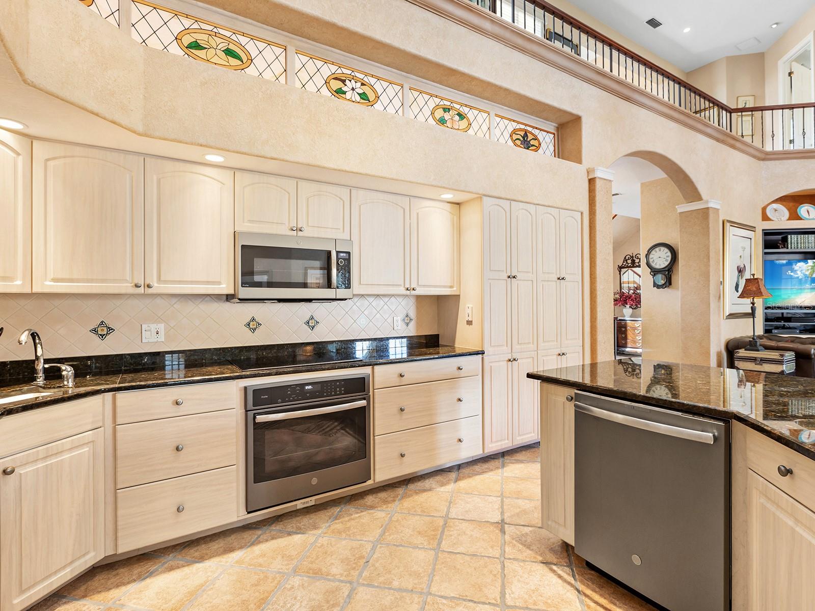 BAYSHORE ESTATES - Residential