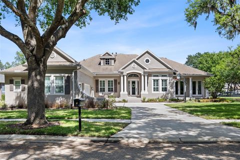 Photo of 5823 Terncrest Drive, Lithia, FL 33547 (MLS # TB8497590)