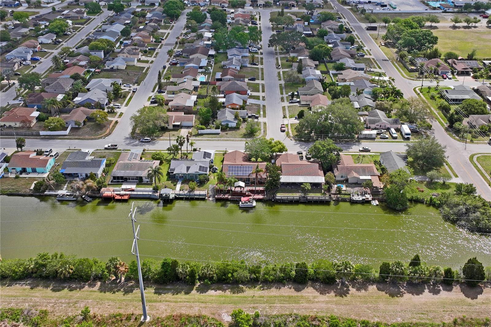 ALOHA GARDENS - Residential
