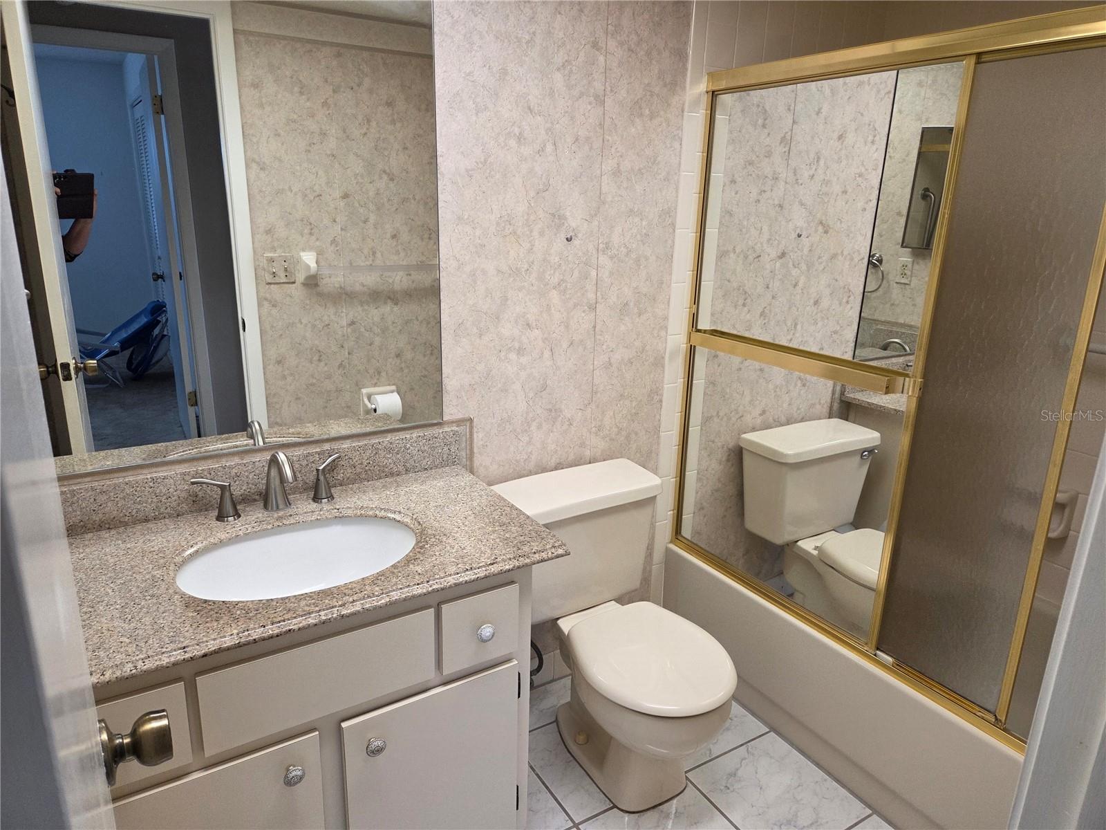 ALOHA GARDENS - Residential