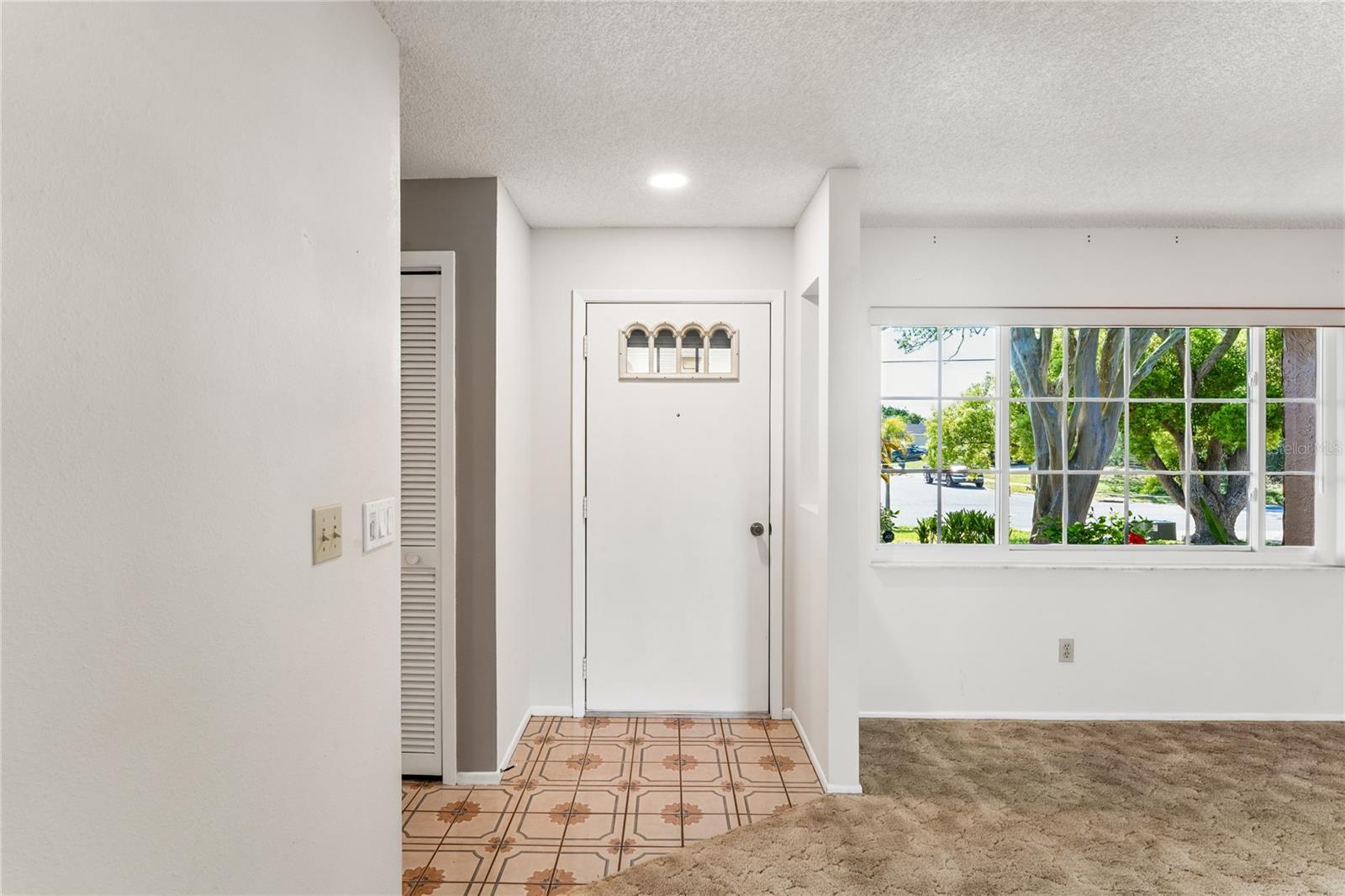 ALOHA GARDENS - Residential