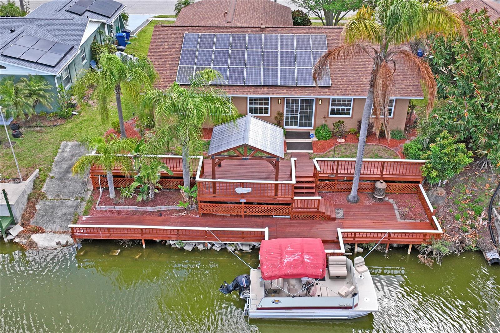 ALOHA GARDENS - Residential