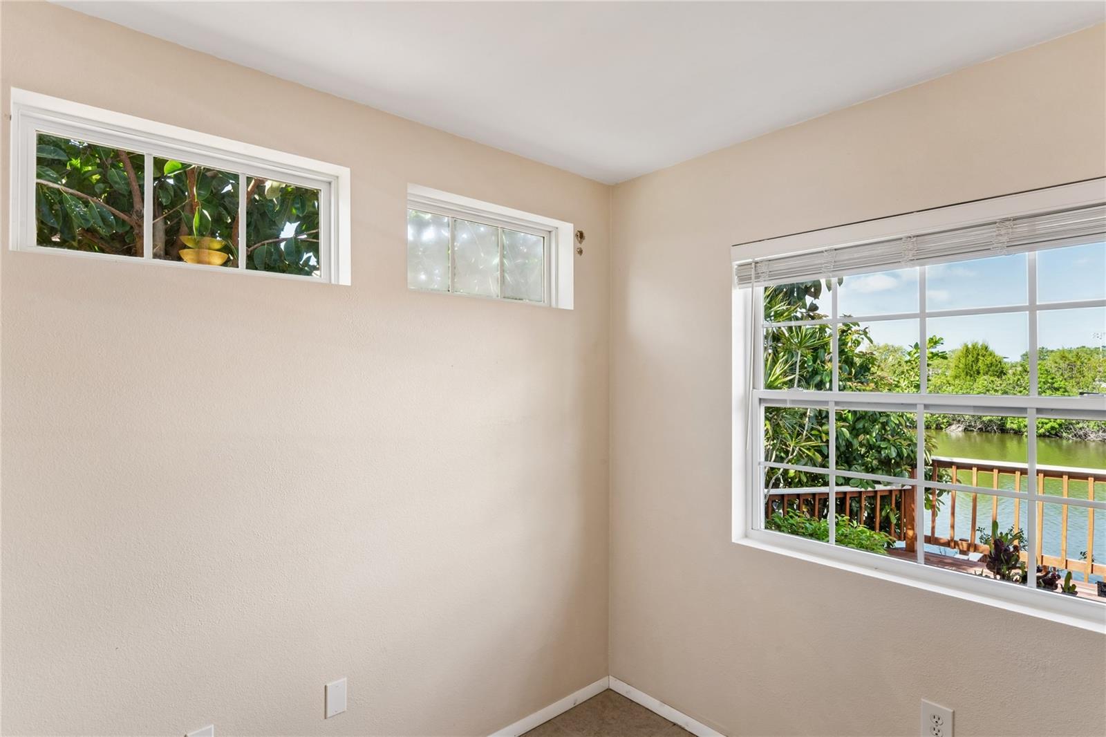 ALOHA GARDENS - Residential