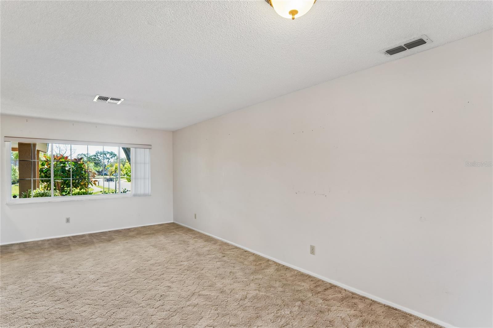 ALOHA GARDENS - Residential