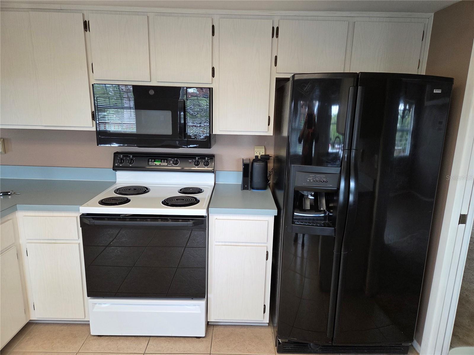 ALOHA GARDENS - Residential