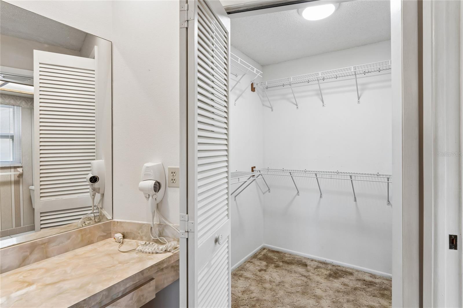 ALOHA GARDENS - Residential