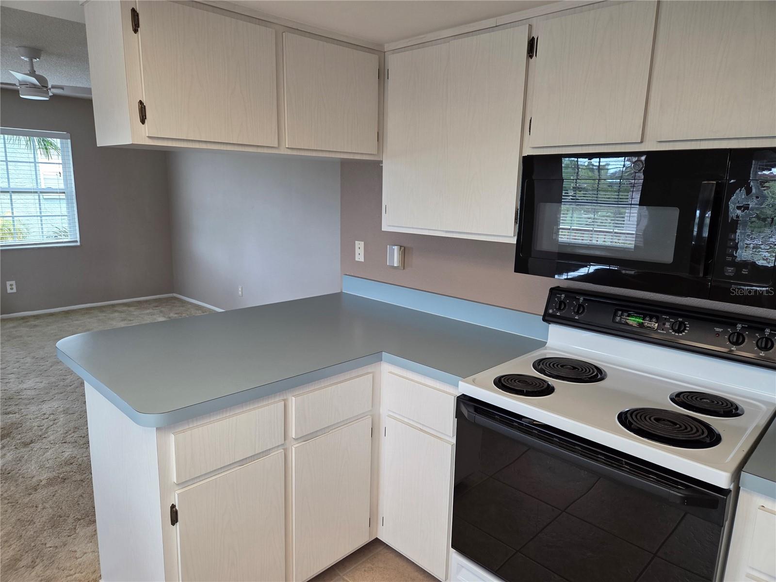 ALOHA GARDENS - Residential