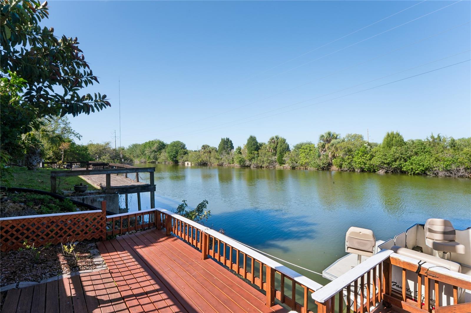 ALOHA GARDENS - Residential