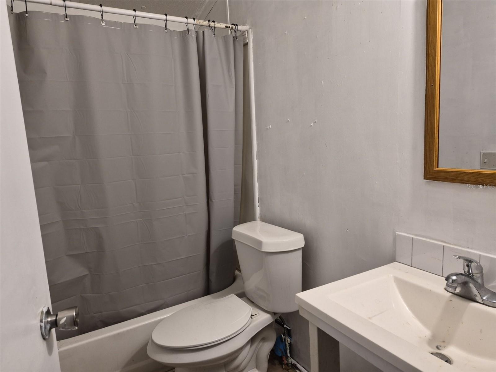 YOGI BEARS JELLYSTONE PARK CONDO - Residential Lease