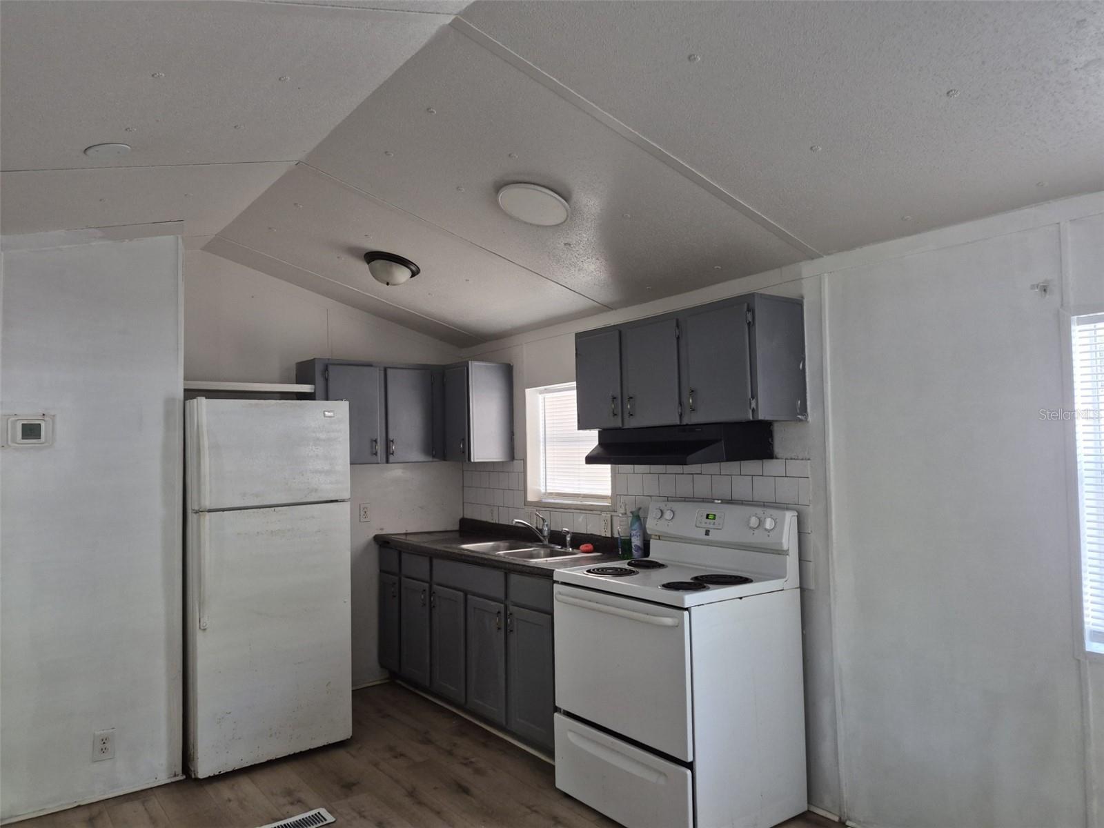 YOGI BEARS JELLYSTONE PARK CONDO - Residential Lease