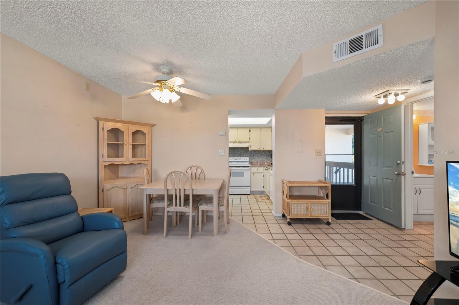 OAKS 03 - Residential