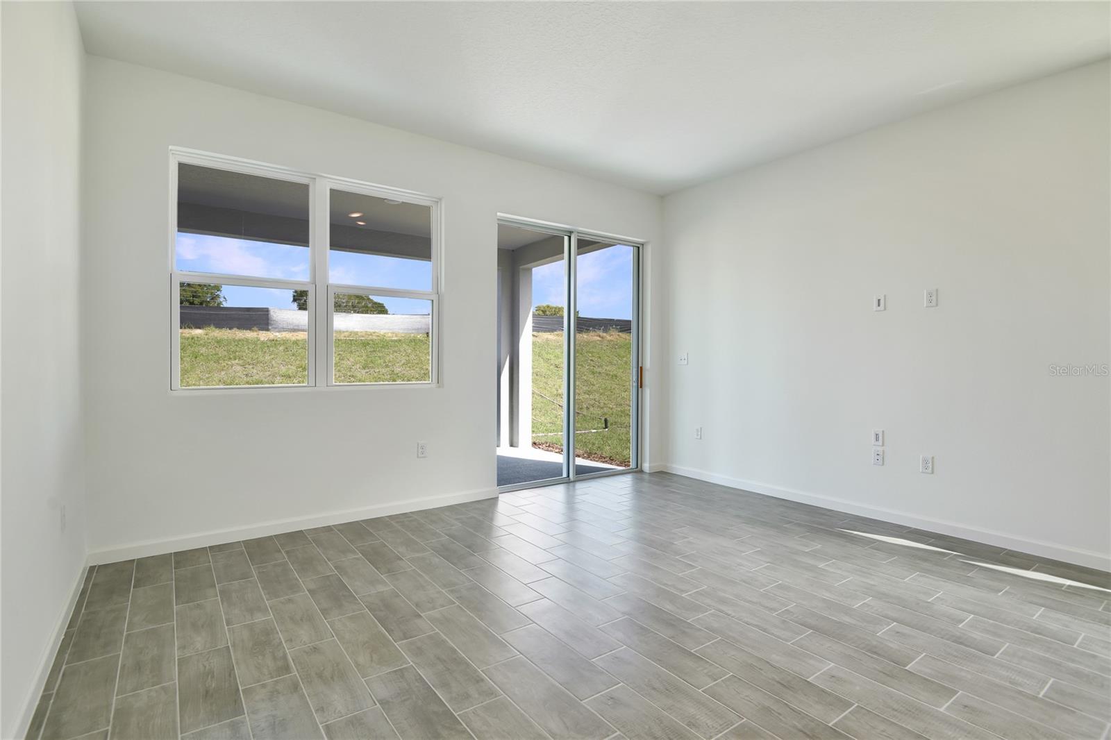 SEASONS AT BELLA VISTA - Residential