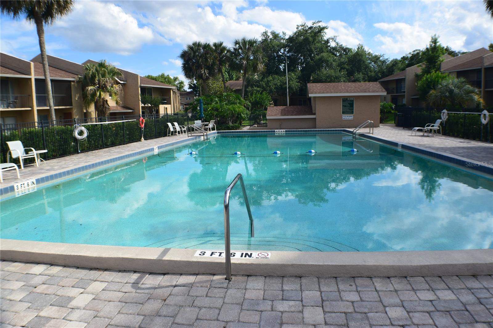 PARK LAKE TWNHS - Residential