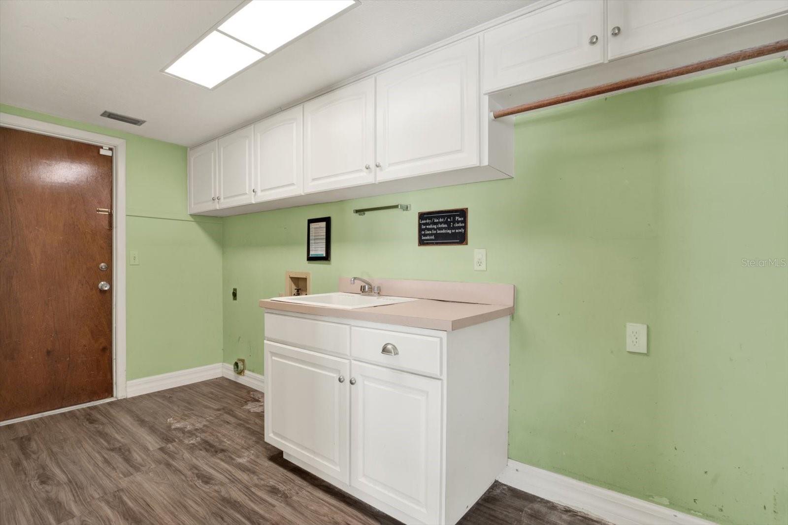 FAIRWAY VILLAGE UNIT 2 - Residential