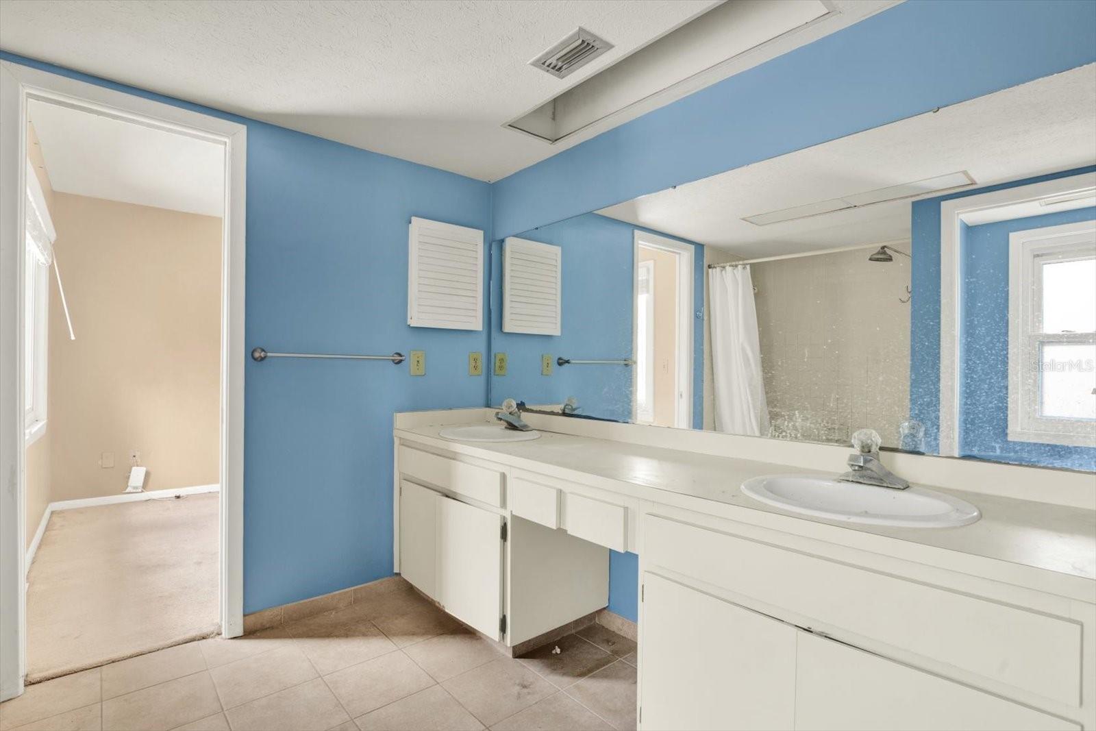 FAIRWAY VILLAGE UNIT 2 - Residential