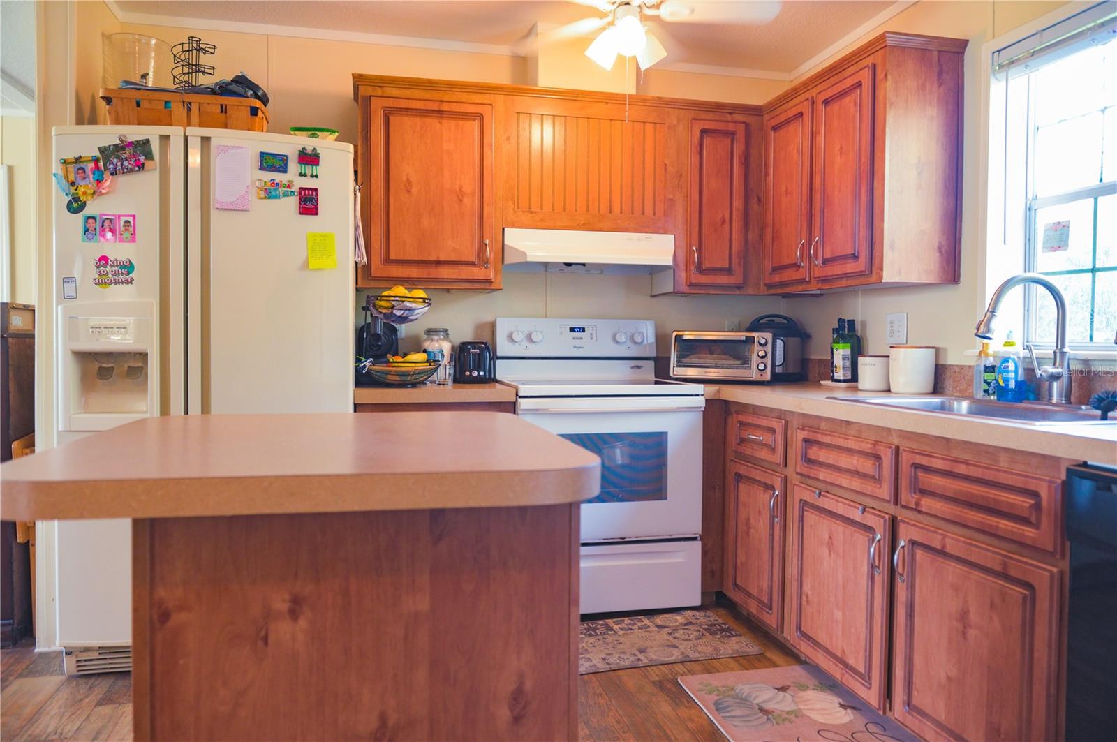 LAKE HLNDS CO 2 - Residential