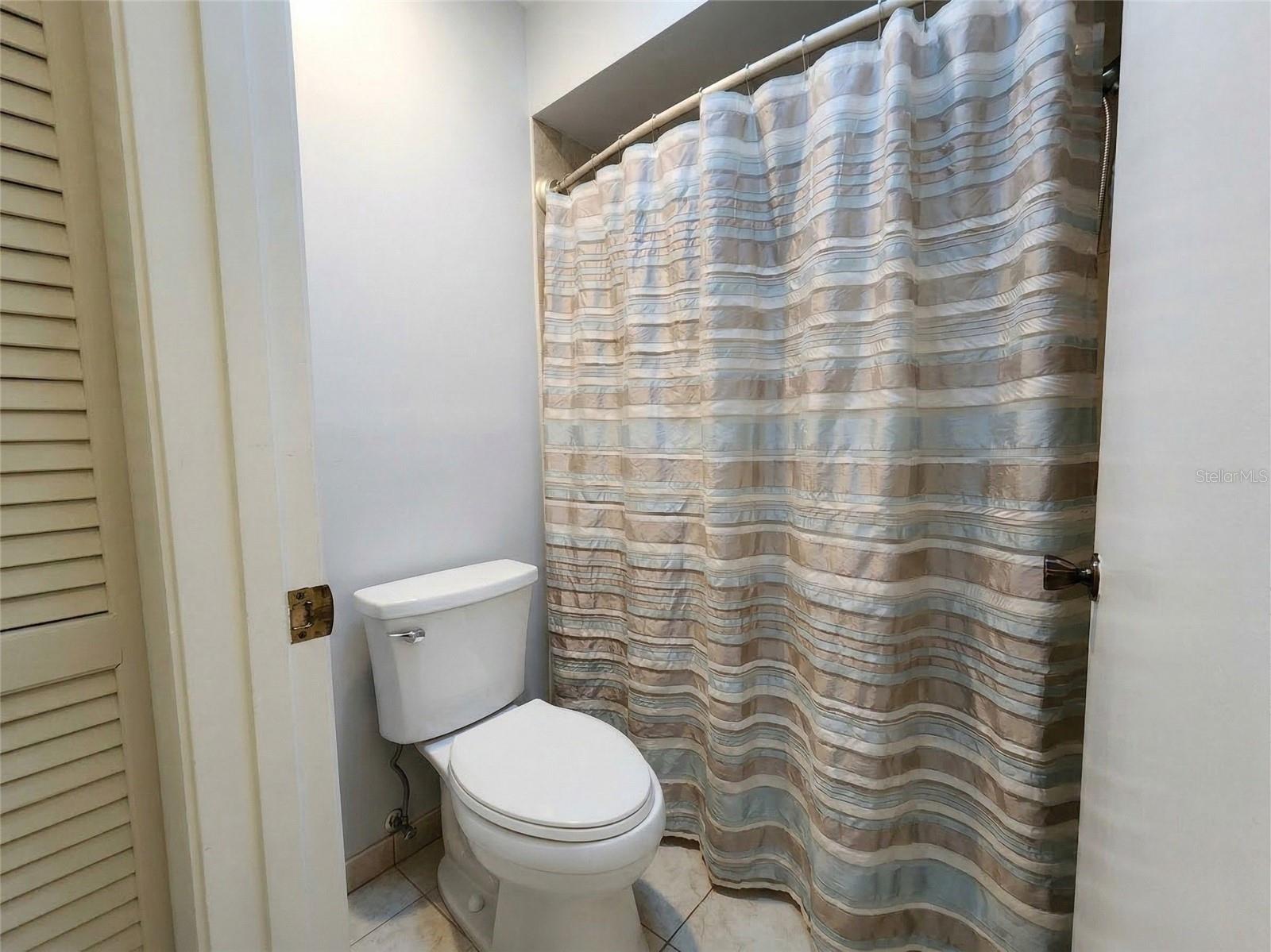 LAKE FOREST SUB - Residential