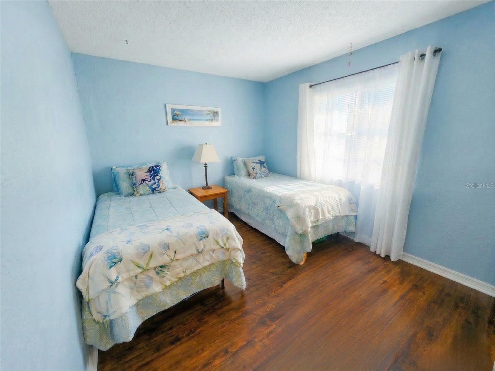 LAKE FOREST SUB - Residential