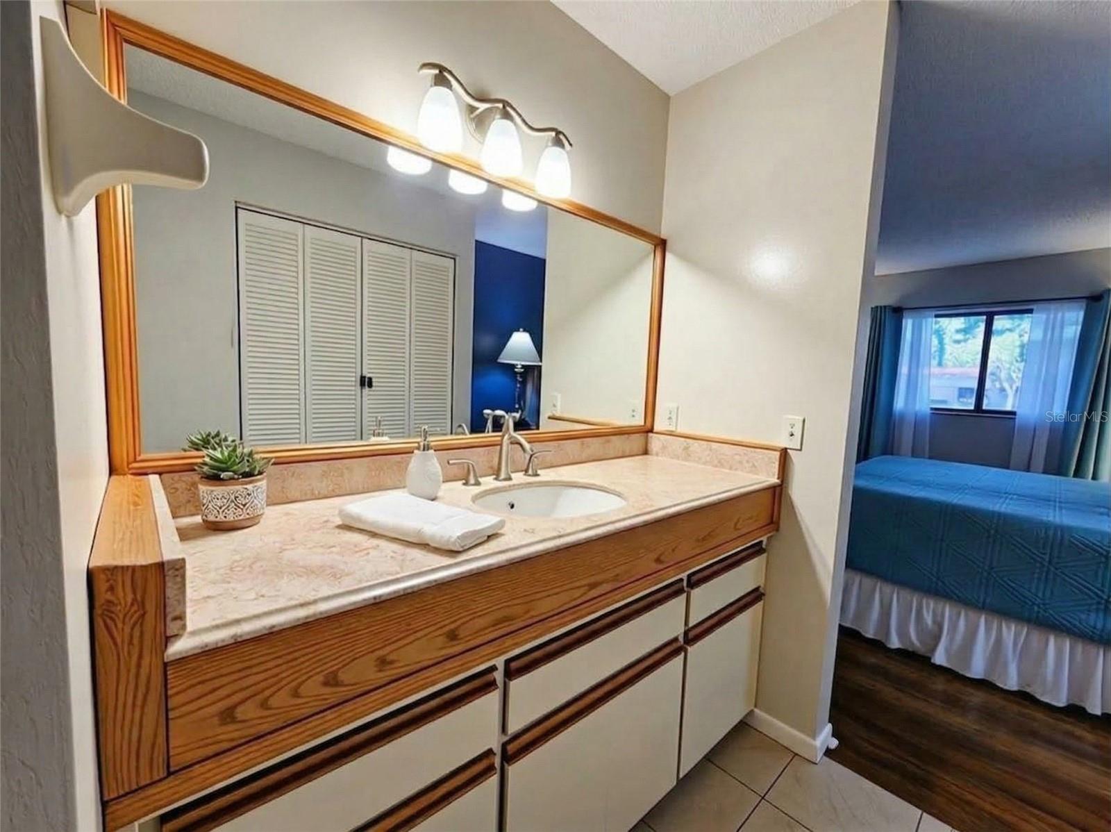 LAKE FOREST SUB - Residential