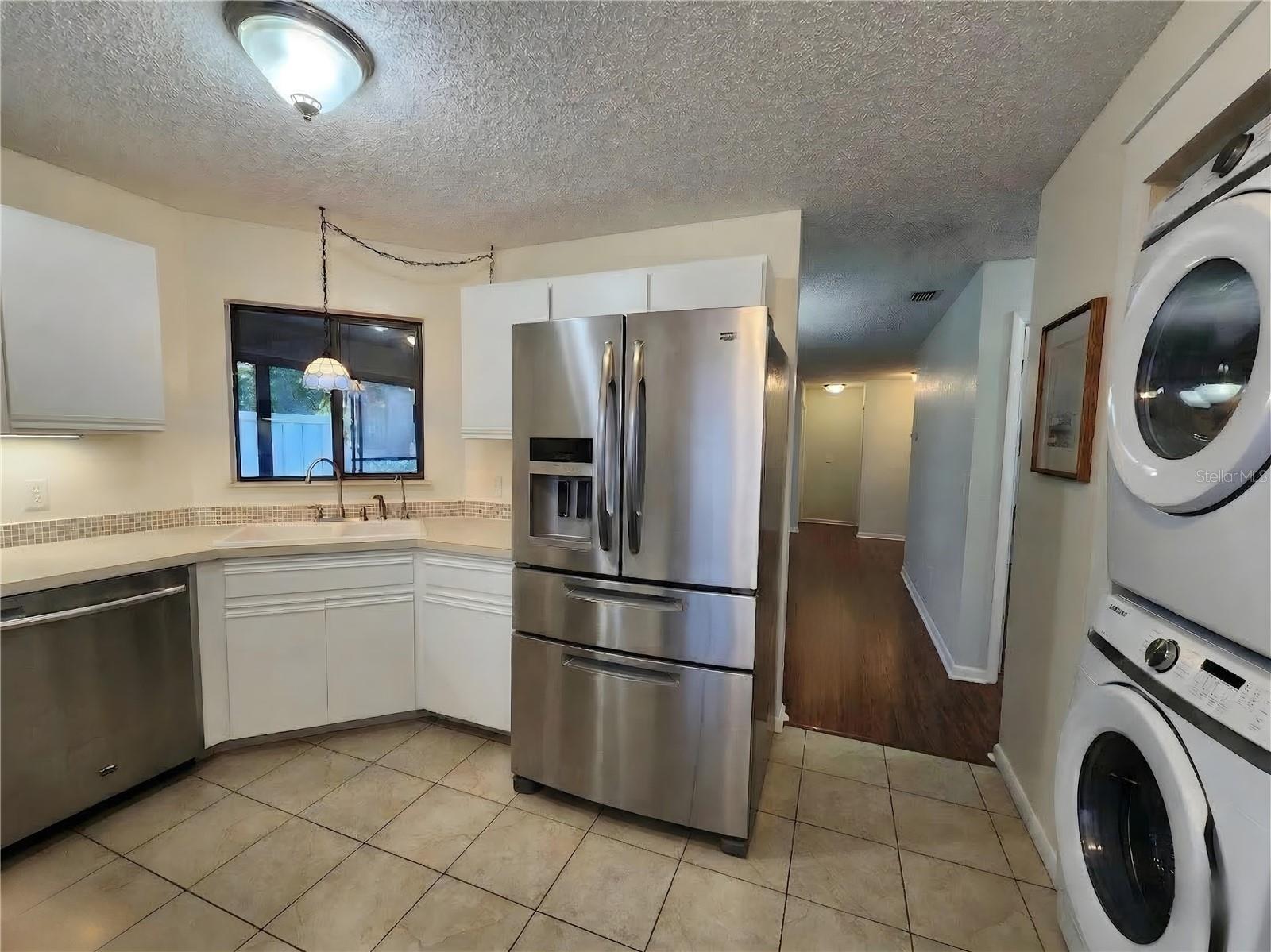 LAKE FOREST SUB - Residential