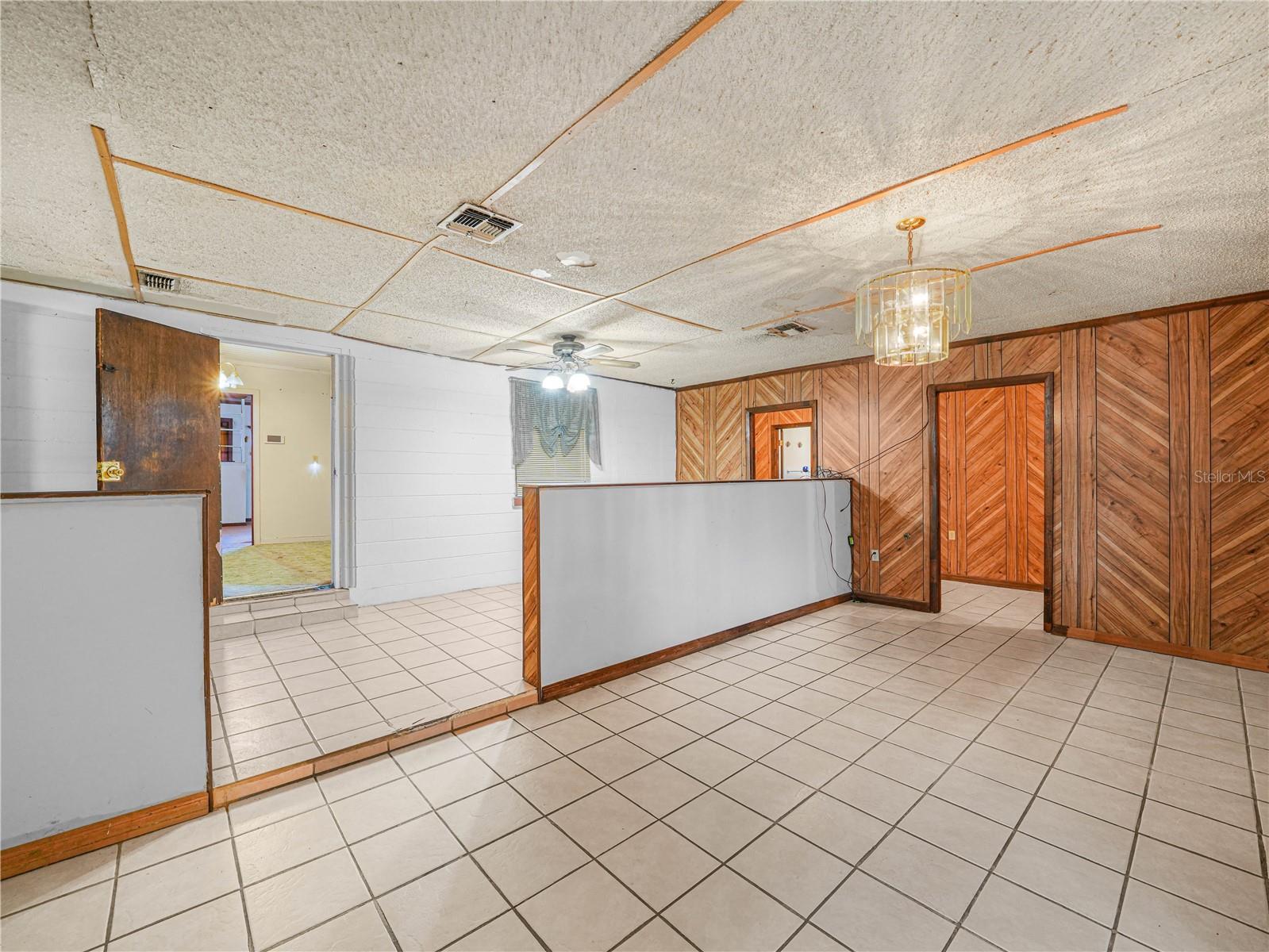 715 S SEMINOLE AVENUE