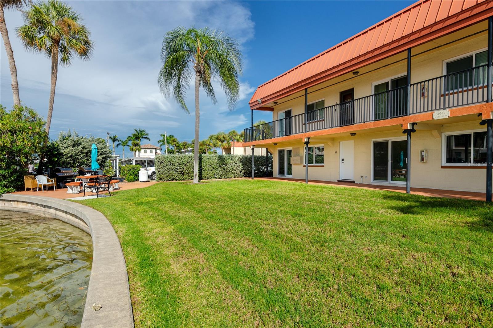 10379 PARADISE BOULEVARD 35