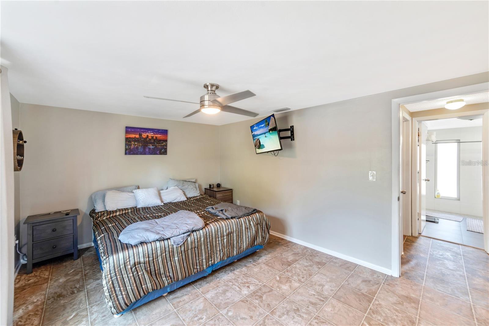 BEACON WOODS VILLAGE - Residential Lease