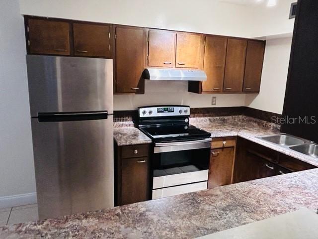 PINELOCH LAKE APTS - Residential Lease