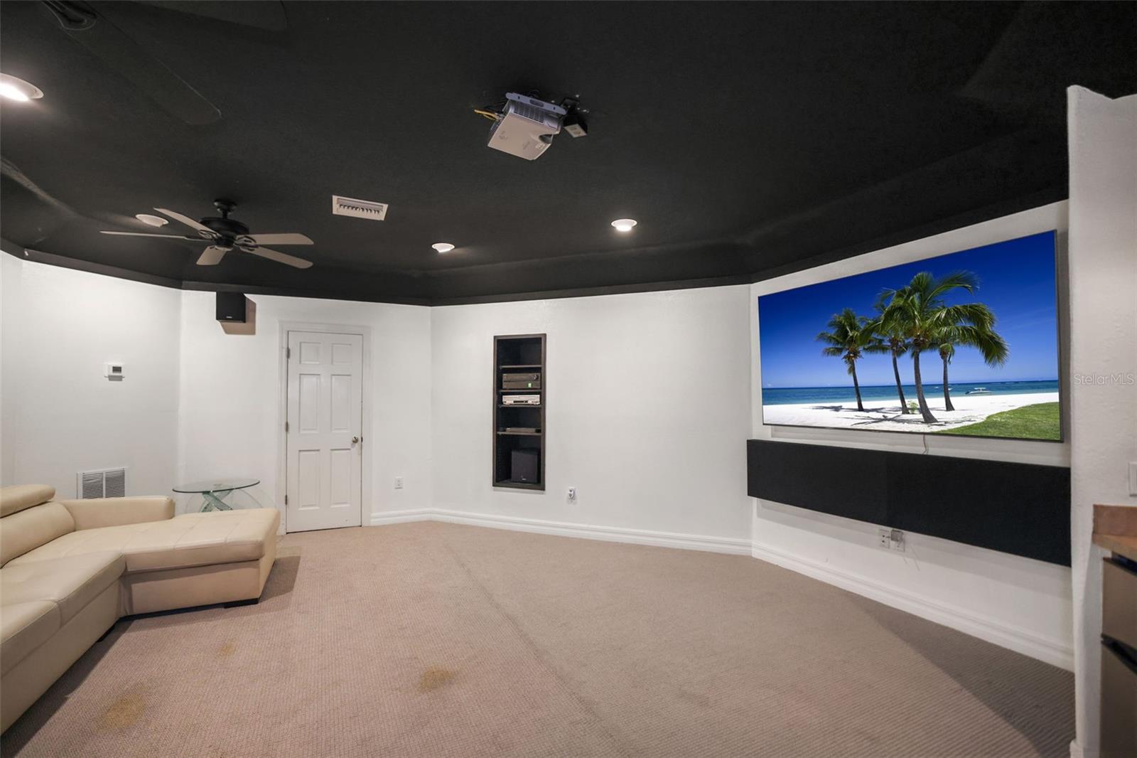 HILL GROVE ESTATES - Residential
