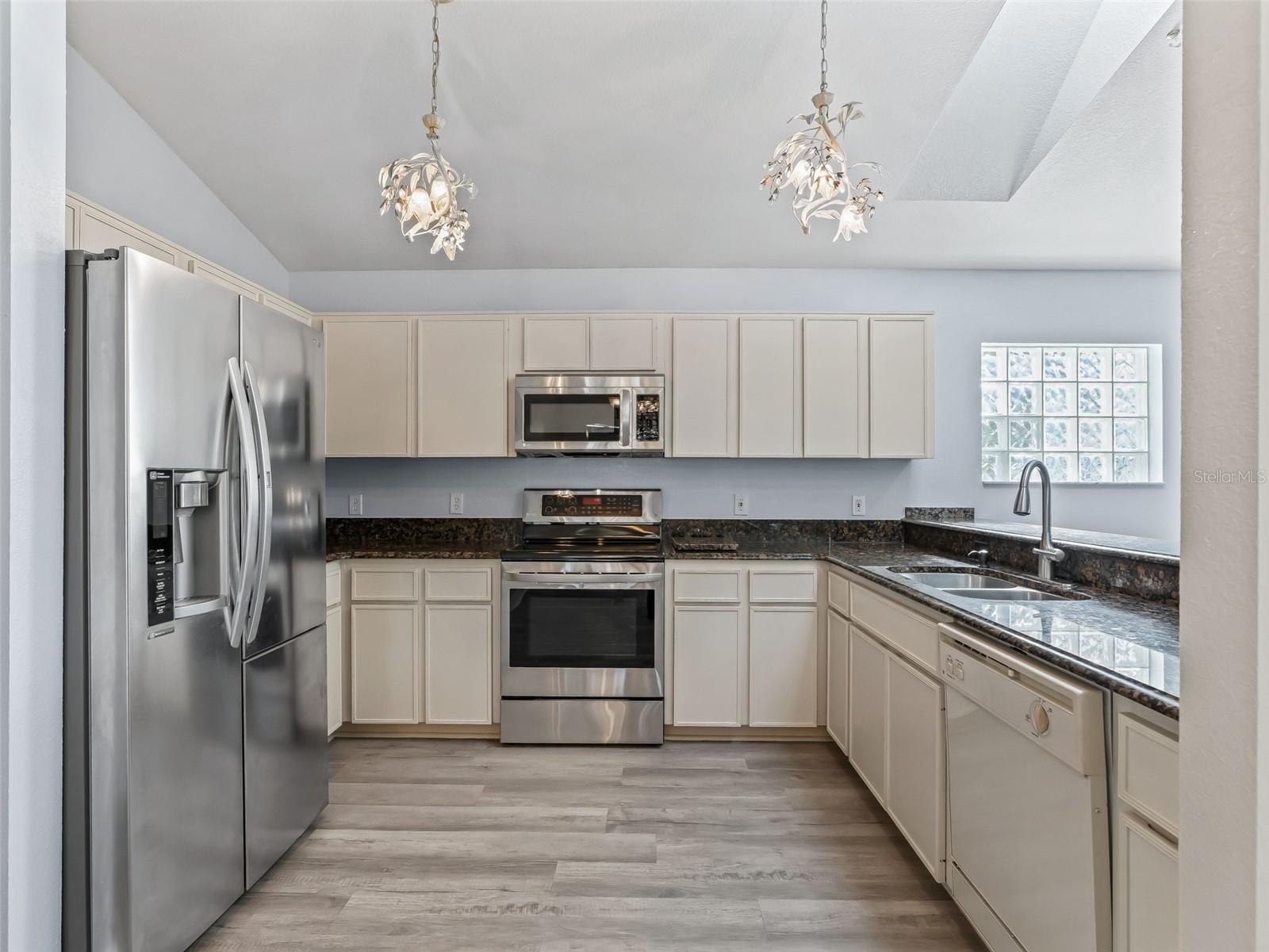 STONECREST - Residential