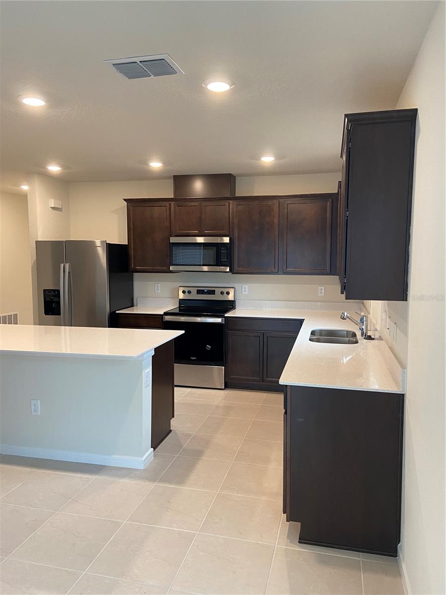 FOREST LAKE - Residential Lease