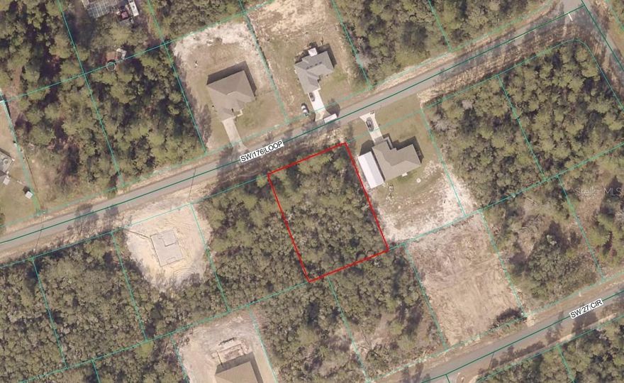 Great find! This is a .51 of an acre oversized rectangular lot. It is NOT in a flood zone and is nicely treed. This is in unit 4 and very conveniently located off of Marion Oaks Lane. Marion Oaks is an all ages neighborhood, convenient to shopping, medical, banking and more. Builders - this is a great opportunity to build your home on very desirable lot. Other new construction nearby.