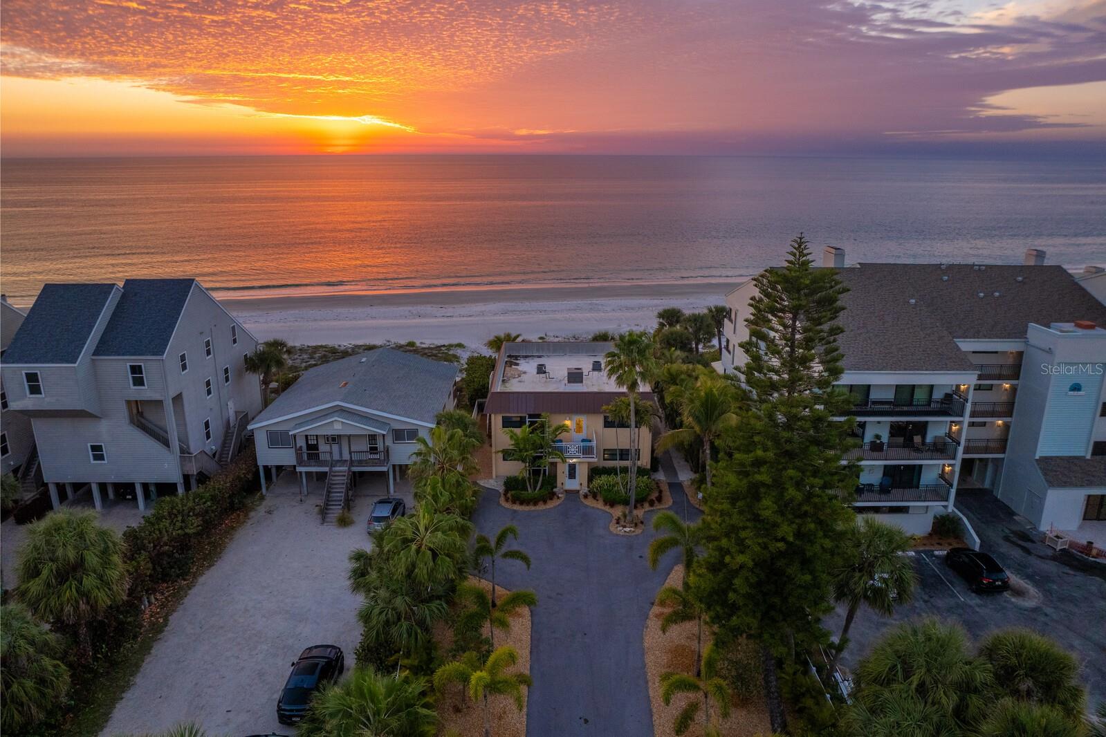 INDIAN ROCK SOUTH SHORE - Land