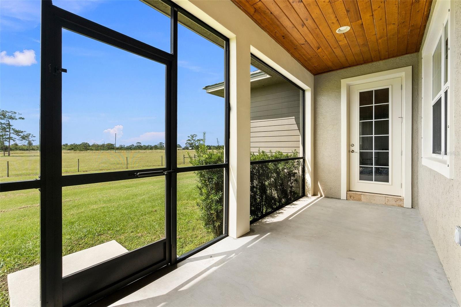 NE OKEECHOBEE - Residential