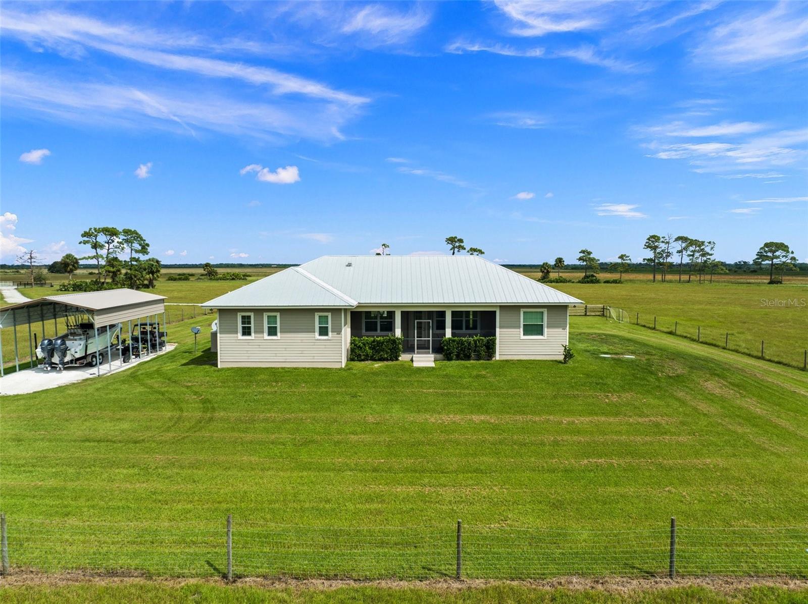 NE OKEECHOBEE - Residential