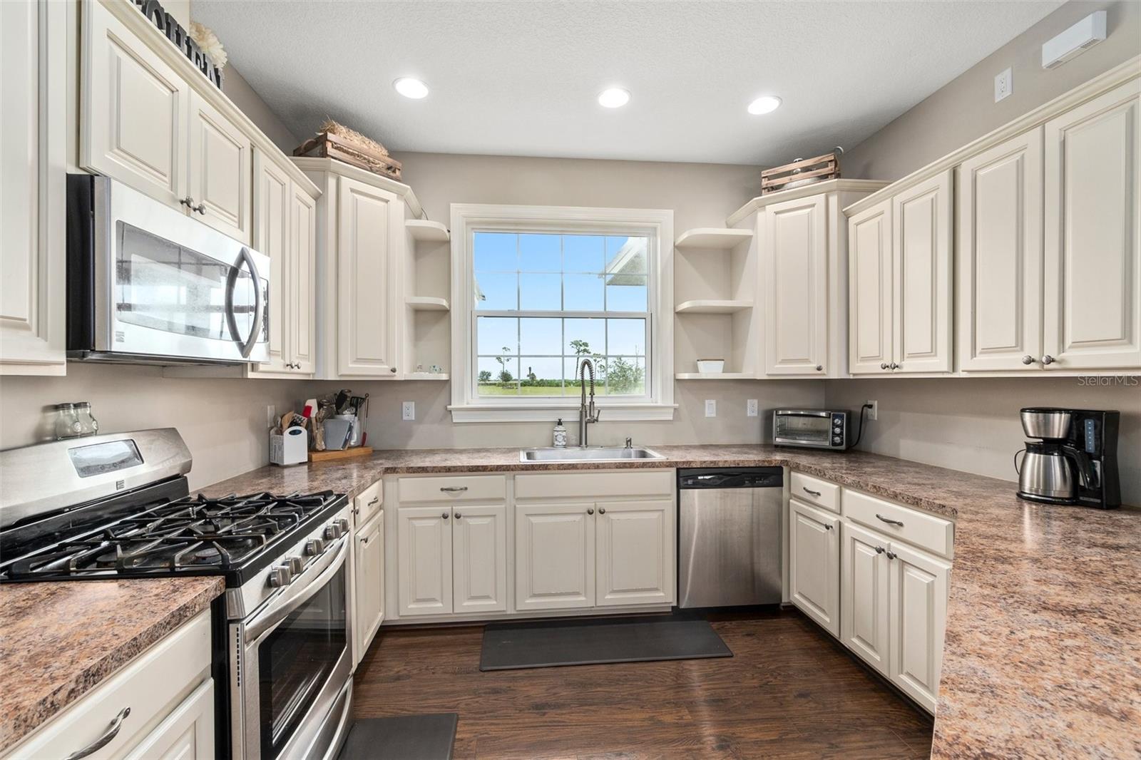 NE OKEECHOBEE - Residential