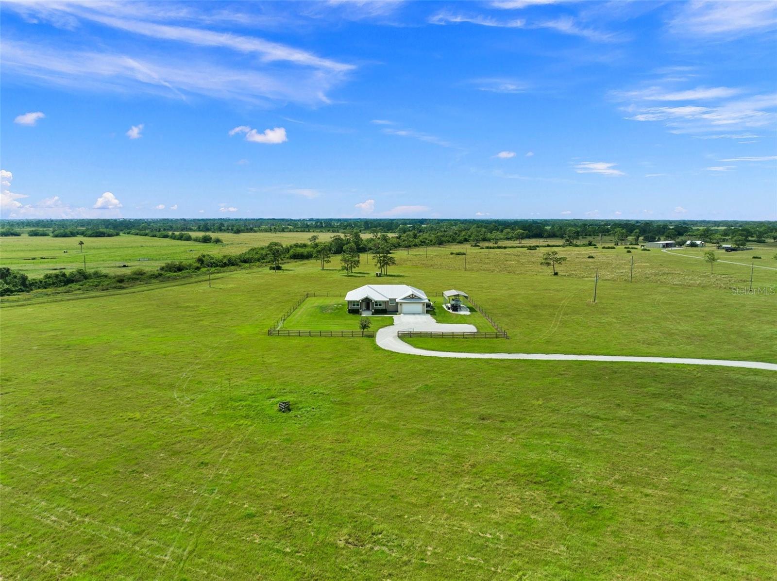 NE OKEECHOBEE - Residential