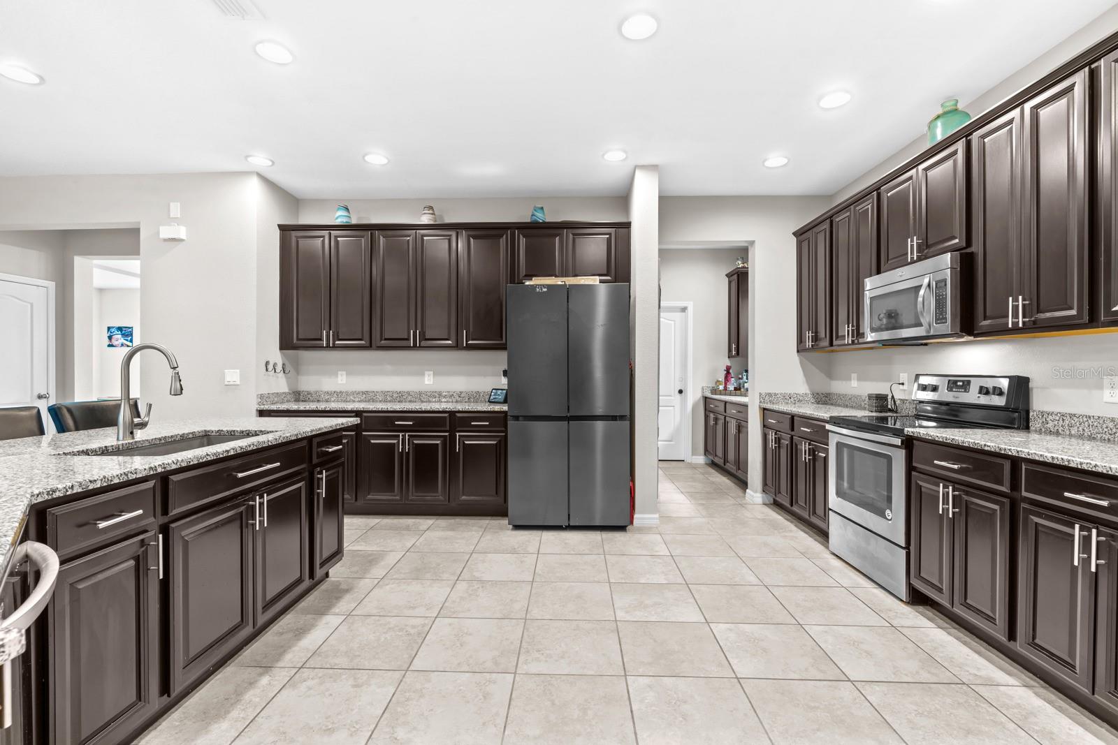 FISHHAWK RANCH WEST PH 1B/1C - Residential
