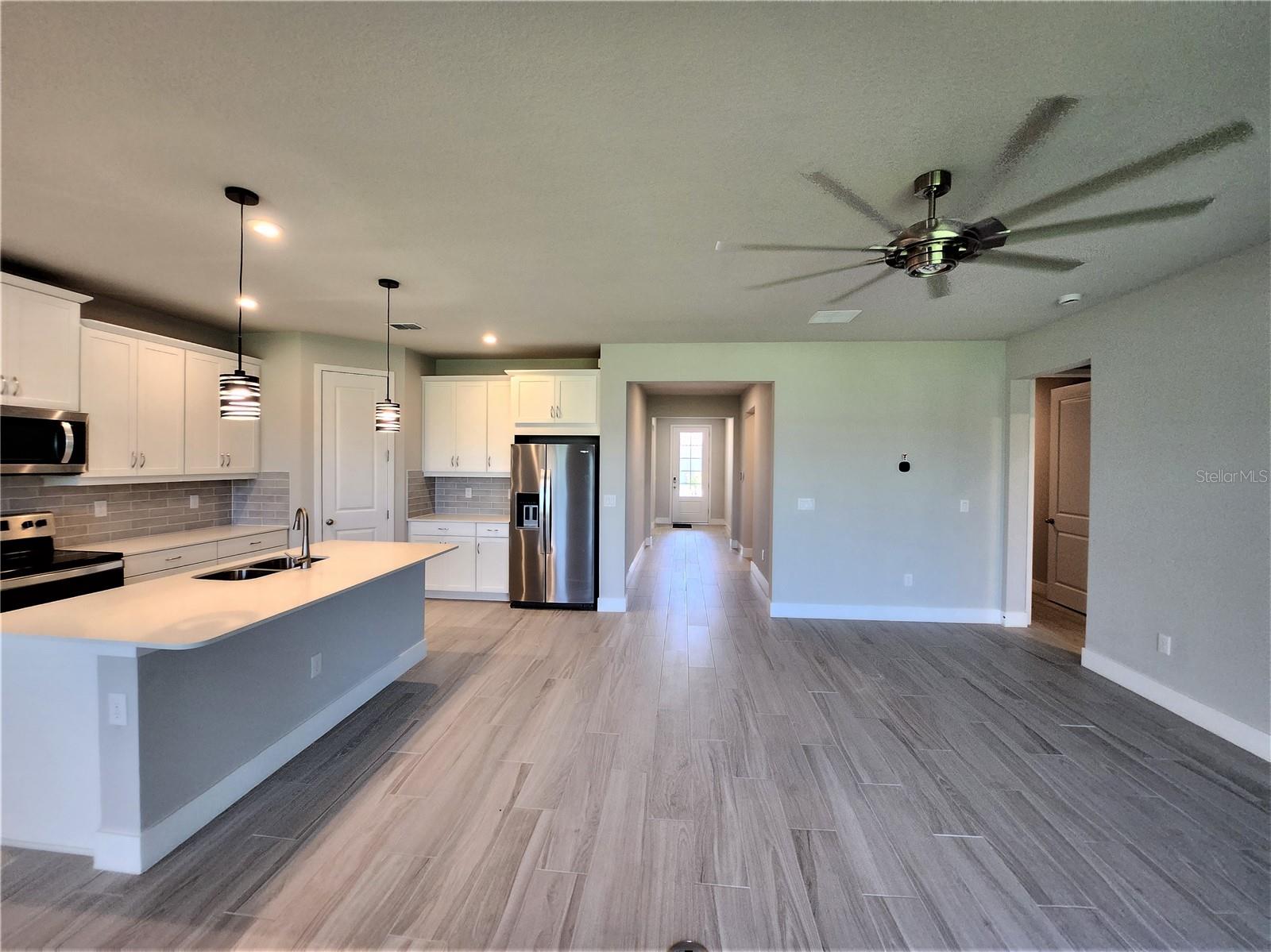 RENAISSANCE/WEST VLGS PHS 2B & - Residential Lease