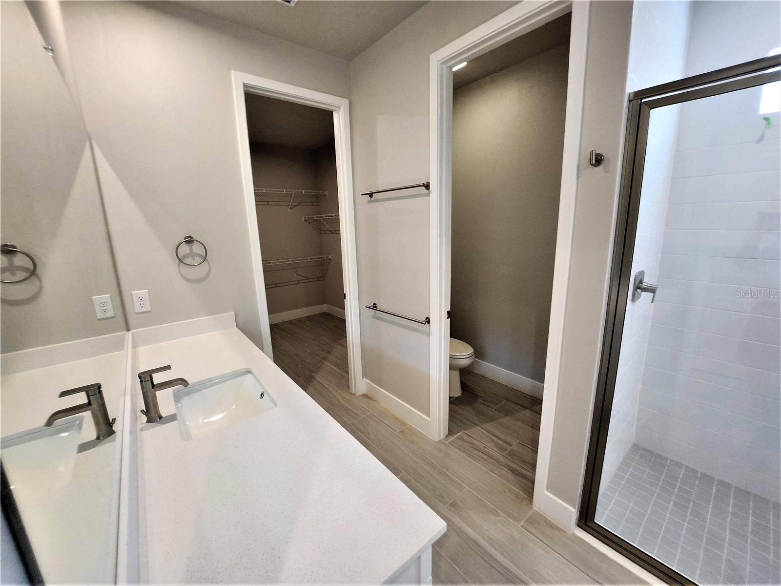 RENAISSANCE/WEST VLGS PHS 2B & - Residential Lease