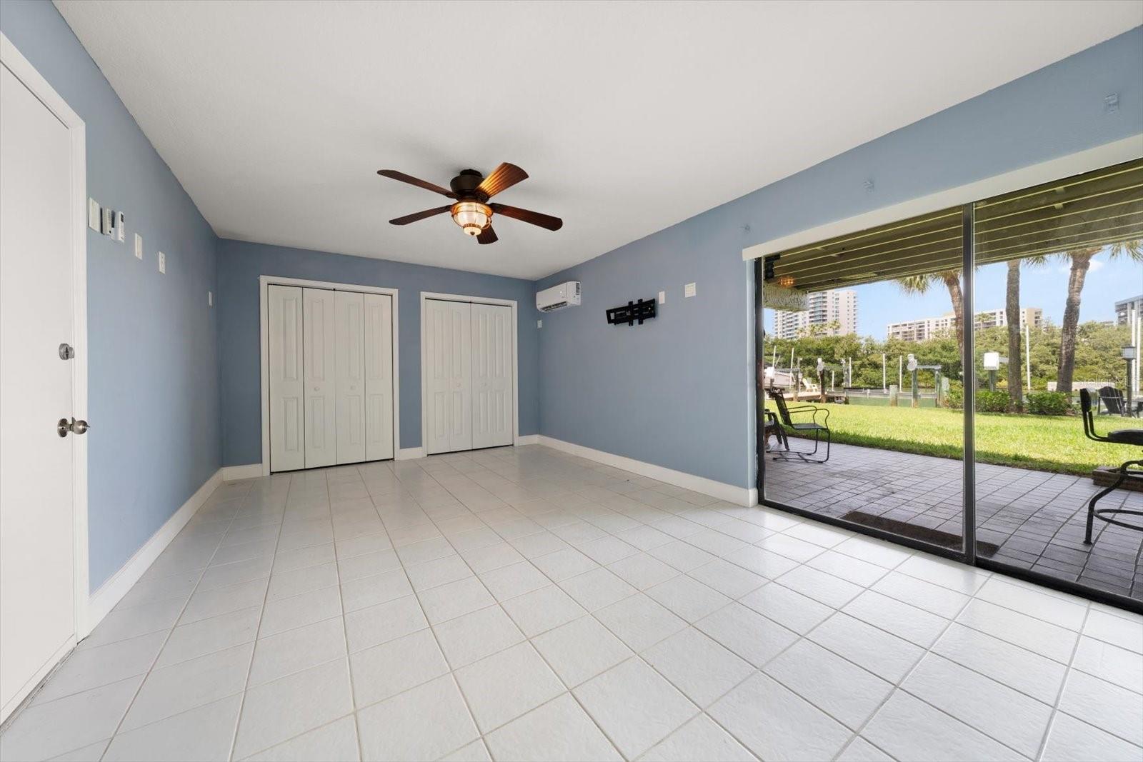 MARINA DEL REY AT SAND KEY - Residential