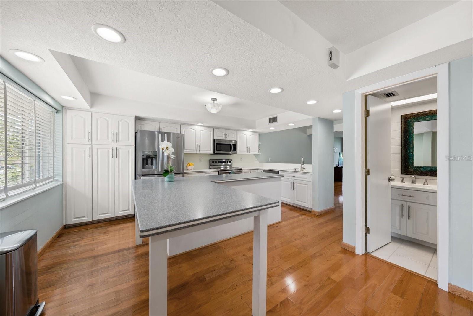 MARINA DEL REY AT SAND KEY - Residential
