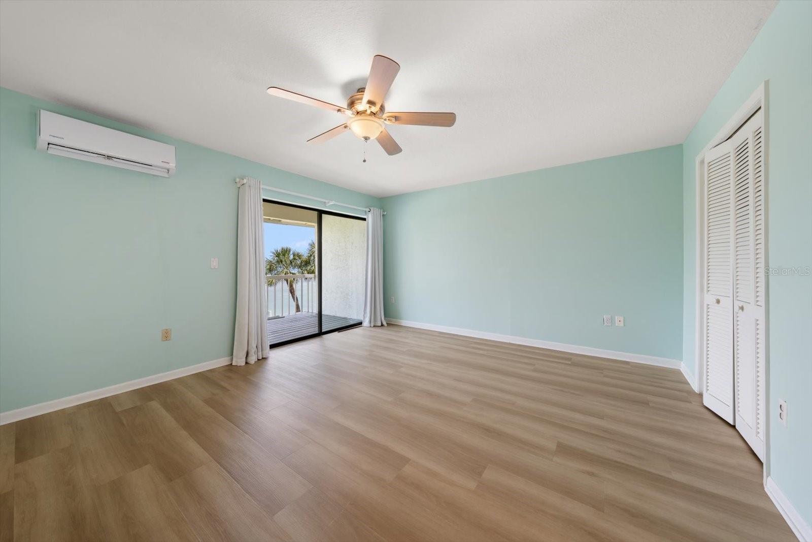 MARINA DEL REY AT SAND KEY - Residential