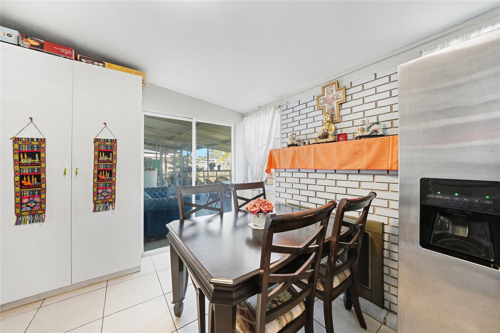 ALLAPATCHEE MANOR - Residential