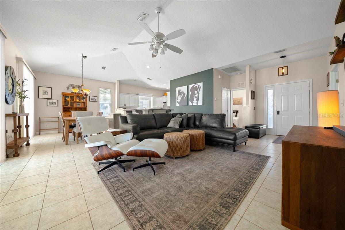OCALA PALMS - Residential