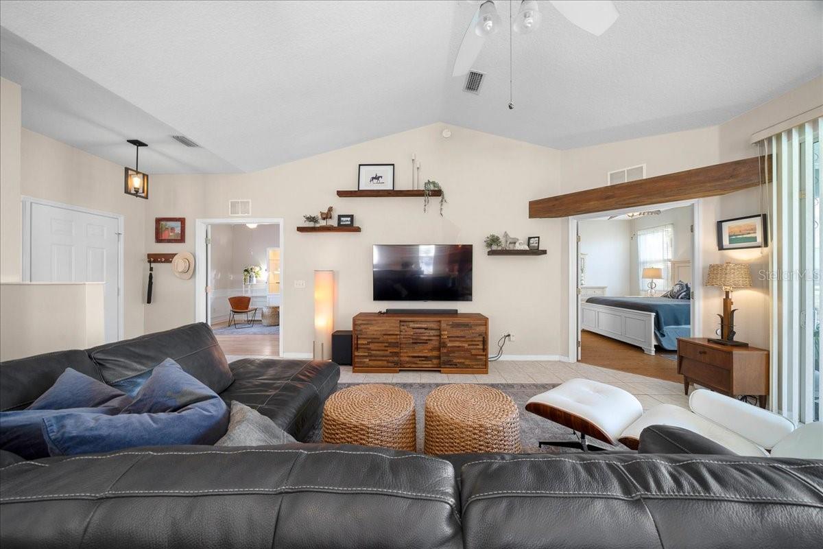 OCALA PALMS - Residential