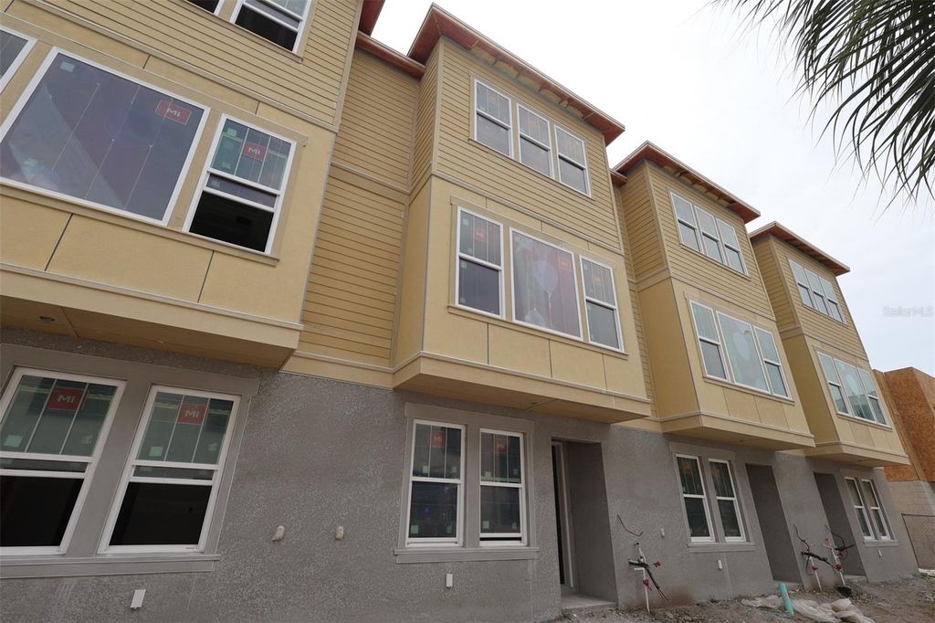 Photo of 470 31st Way N, St Petersburg, FL 33713 (MLS # TB8494876)