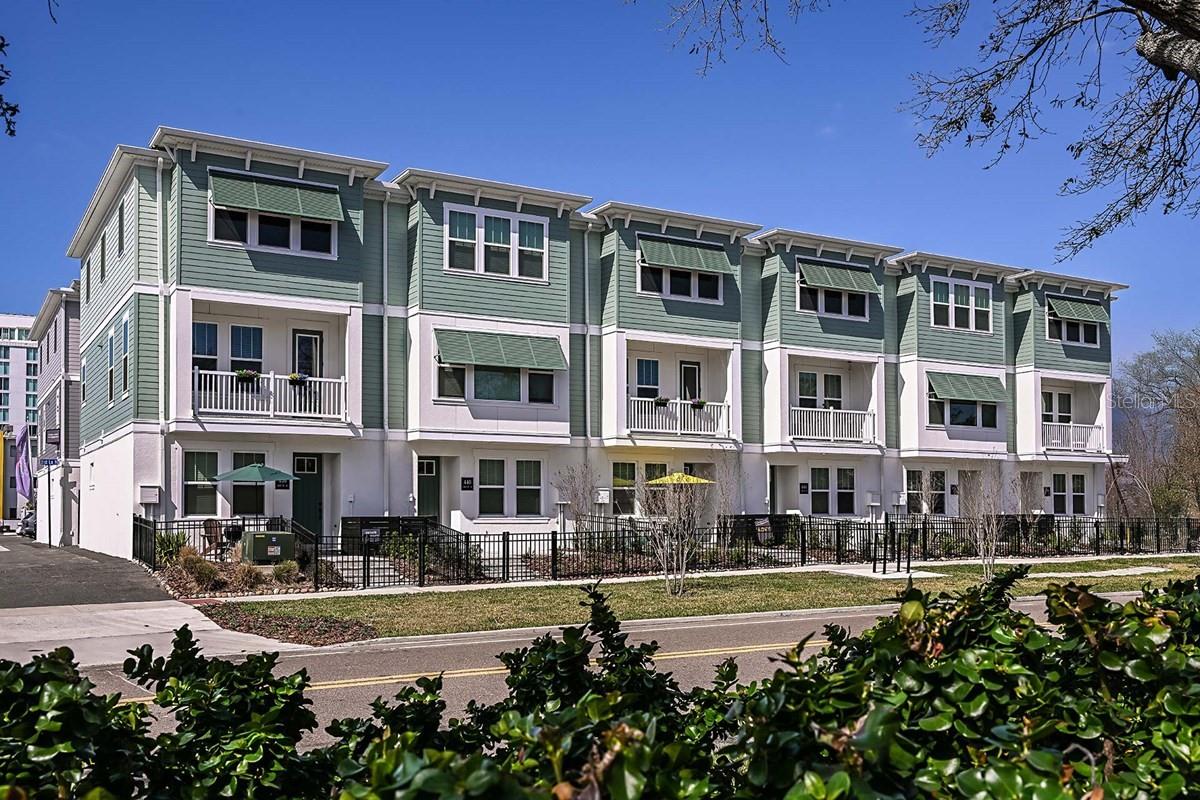 TOWNS AT UNION - Residential