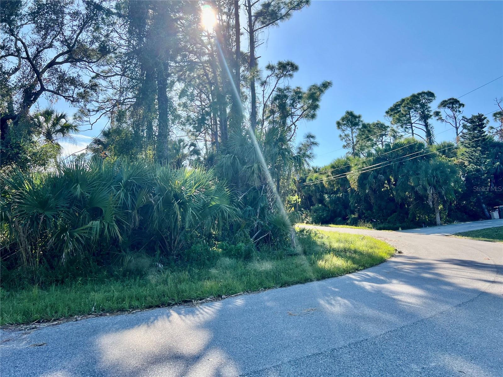 PORT CHARLOTTE SUB 09 - Land