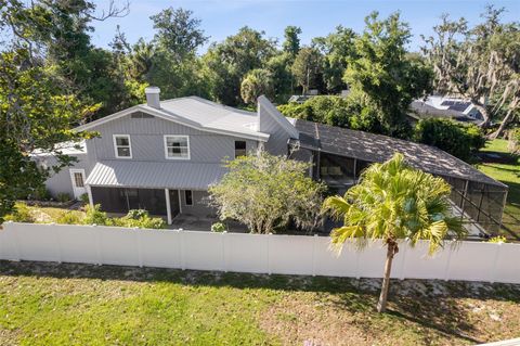 A home in DELAND